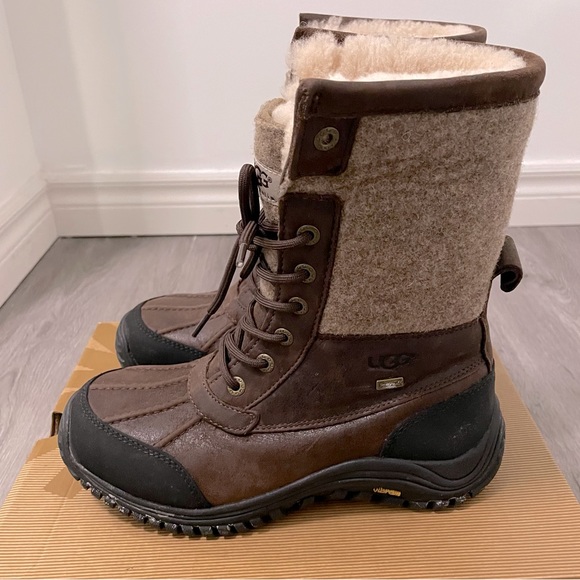 UGG Adirondack II Boots in Stout - Picture 5 of 9